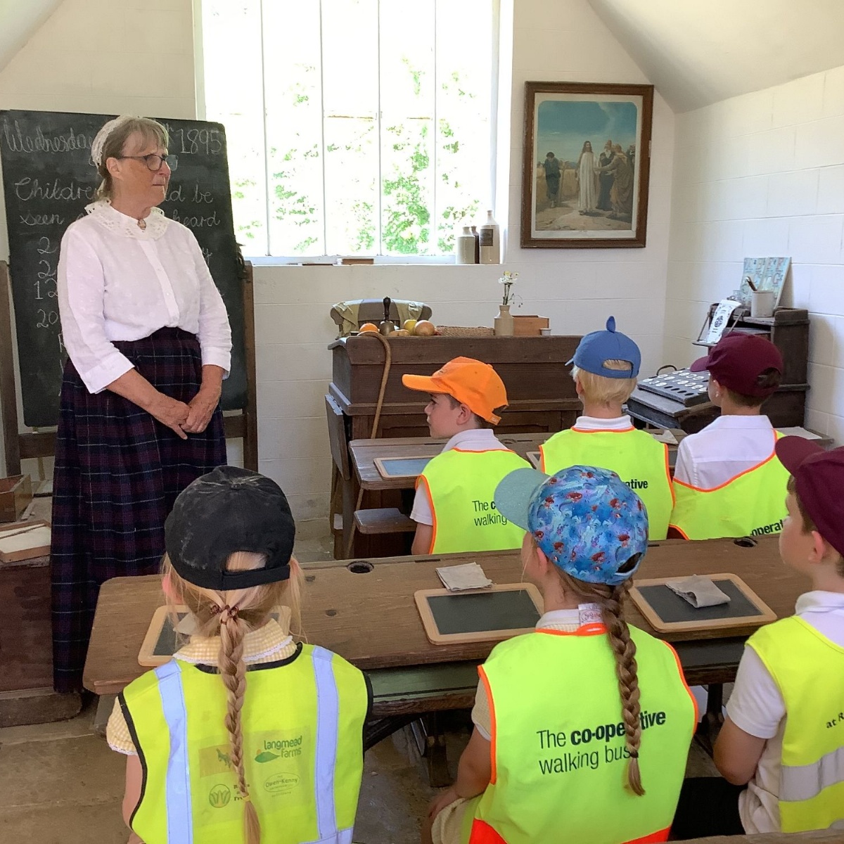Fishbourne Primary School - Sit Up Straight, Please!